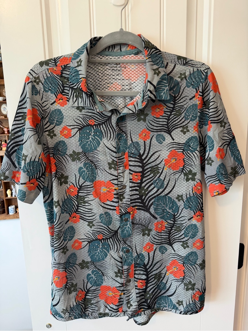 Pearl Izumi Gray Short-Sleeve Button Shirt with Teal & Orange Floral Print